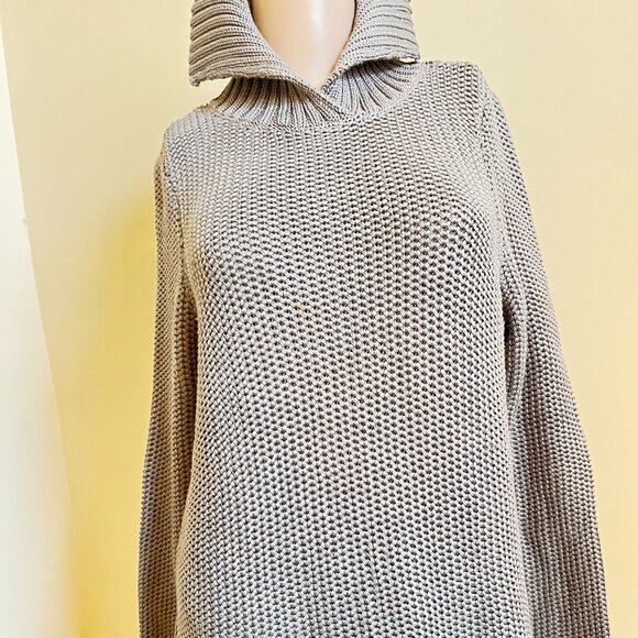 Olive Green Calvin Klein Sweater - Picture 1 of 5